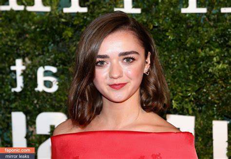 41 Nude Pictures Of Maisie Williams Are Truly Astonishing